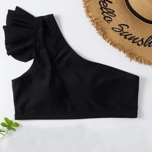 NWT Black bikini Top